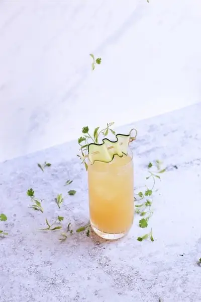 Cocktails vs Mocktails: Designing an Inclusive Bar Menu for Modern Events